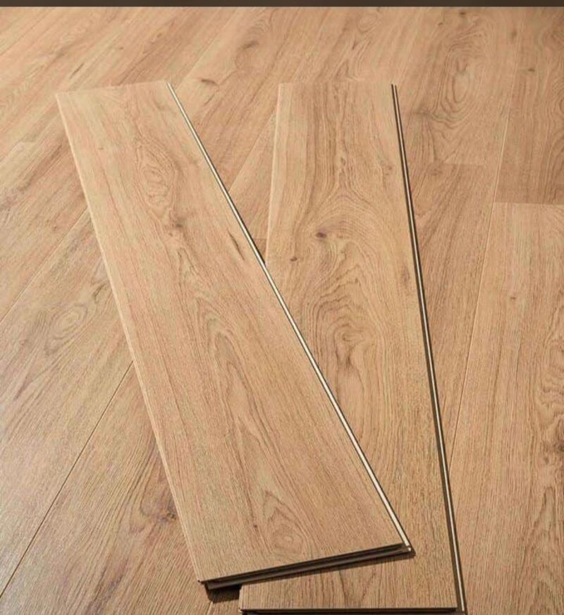 SPC Flooring - Water proof wood flooring 10pcs - pack / carton