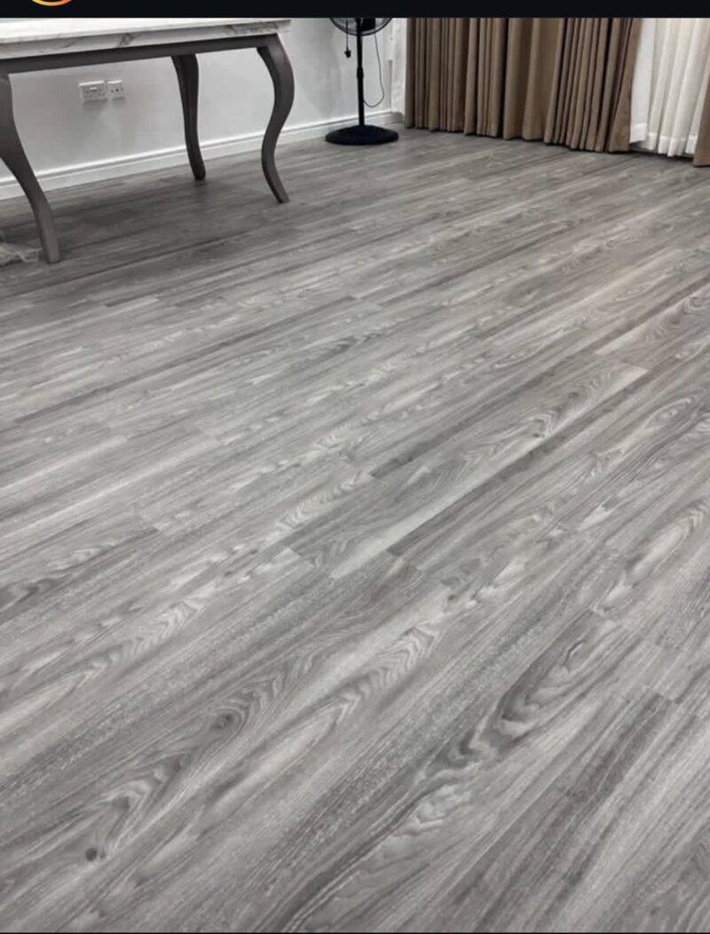 Self Adhesive Vinyl Flooring
24pieces in a pack / carton - Image 2